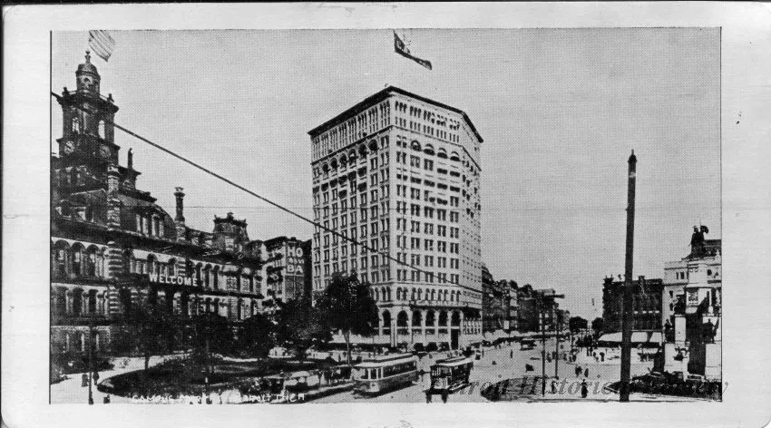Postcard - Campus Martius, Detroit, Mich.