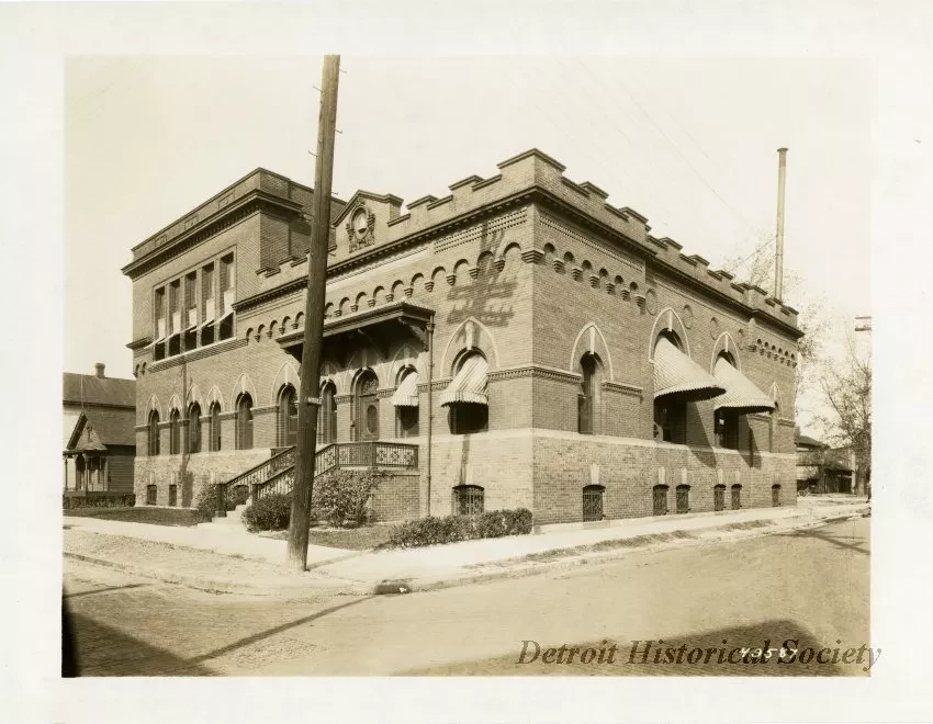 Binder, Post - Appraisal of Buildings for Michigan Bell Telephone Co. 
by Albert Kahn, Inc.