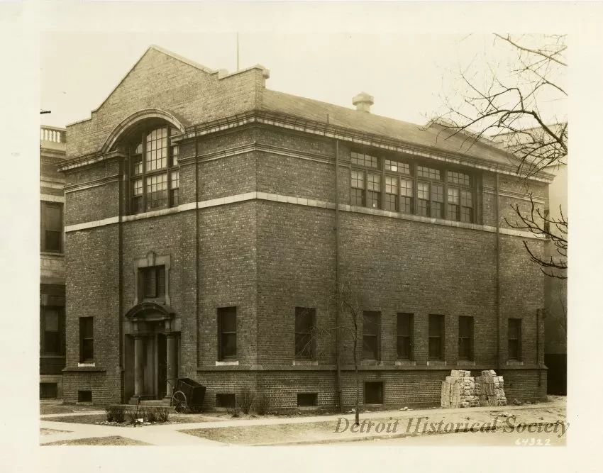 Binder, Post - Appraisal of Buildings for Michigan Bell Telephone Co. 
by Albert Kahn, Inc.