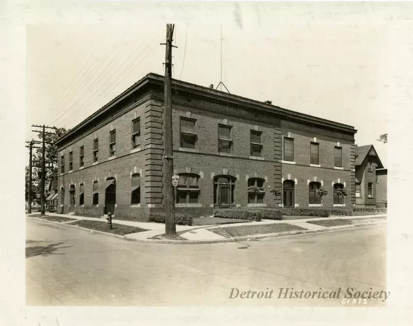 Binder, Post - Appraisal of Buildings for Michigan Bell Telephone Co. 
by Albert Kahn, Inc.