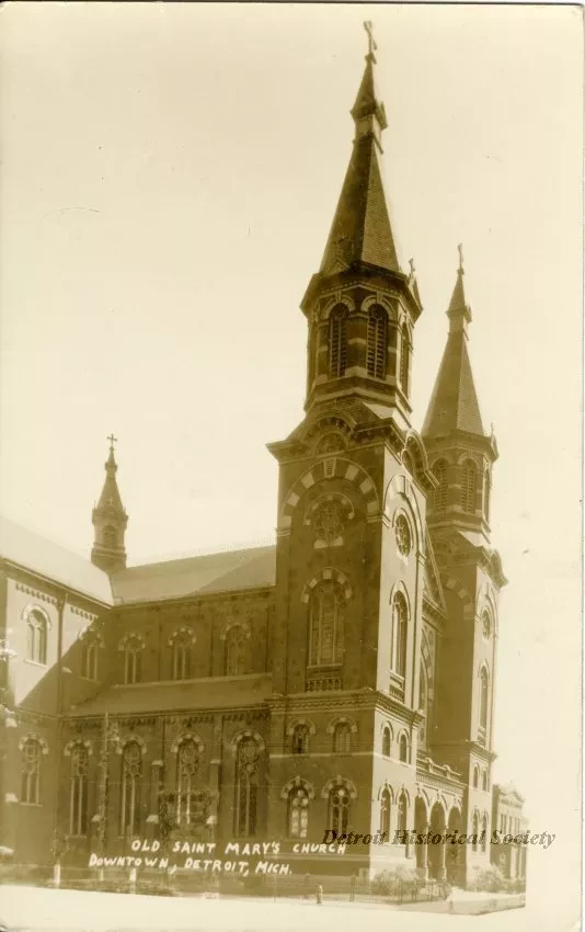 Postcard - Old Saint Mary's Church, Downtown, Detroit, Mich.
