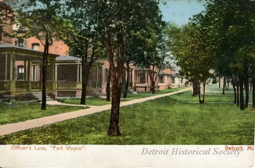 Postcard - Officer's Lane, "Fort Wayne"