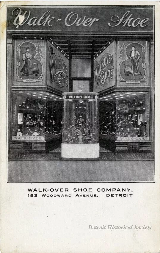 Postcard - Walk-Over Shoe Company, 153 Woodward Avenue, Detroit.