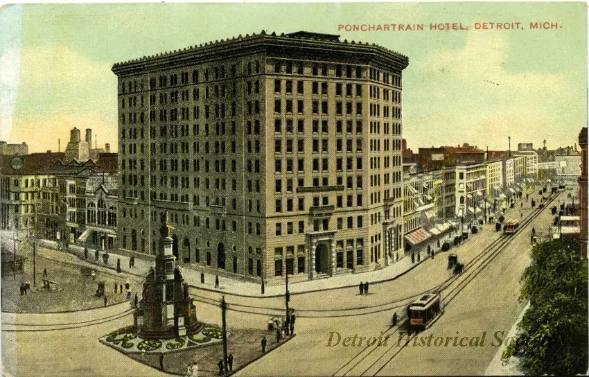 Postcard - Pontchartrain Hotel, Detroit, Mich.