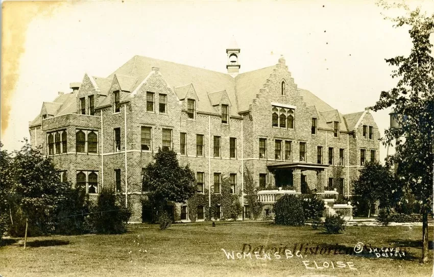 Postcard - Women's Bg., Eloise - Women's Building Eloise