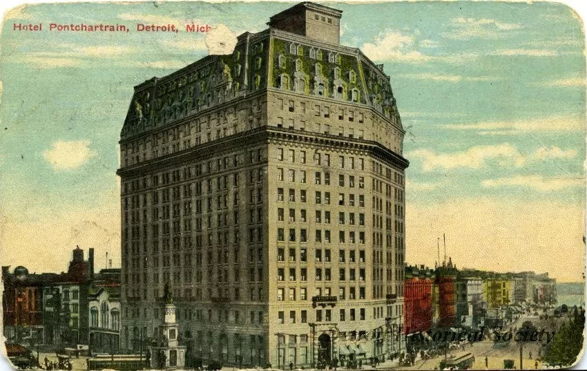 Postcard - Hotel Pontchartrain, Detroit, Mich.
