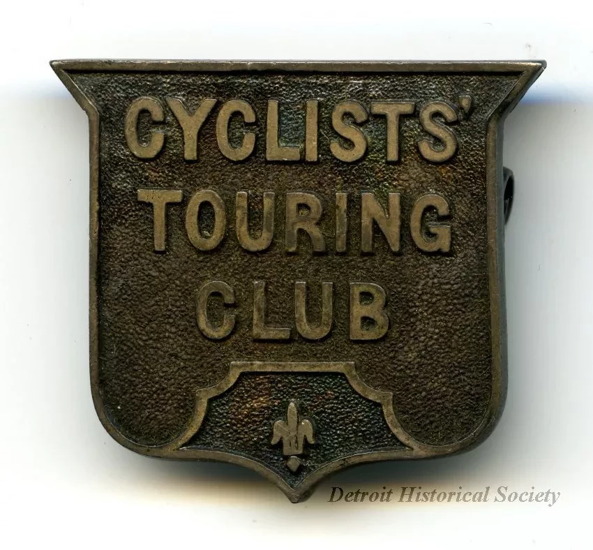 Pin - Cyclists' Touring Club