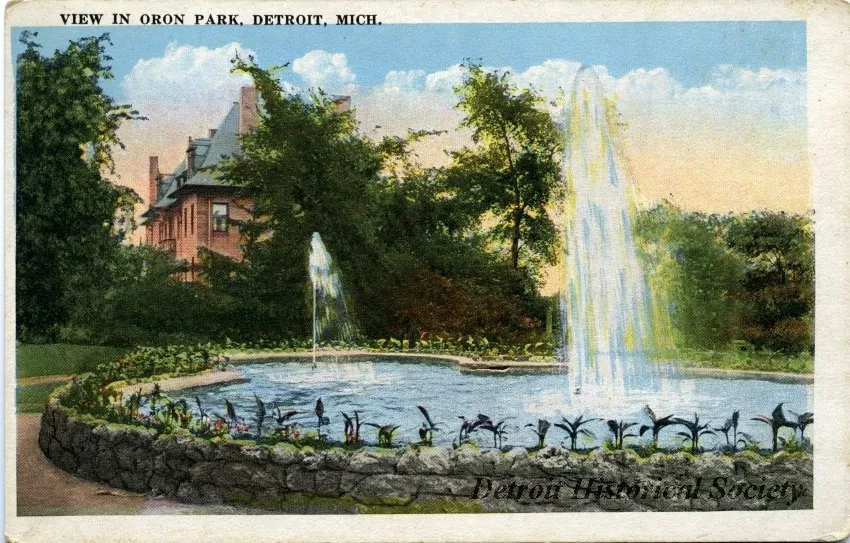 Postcard - View in Oron Park, Detroit, Mich