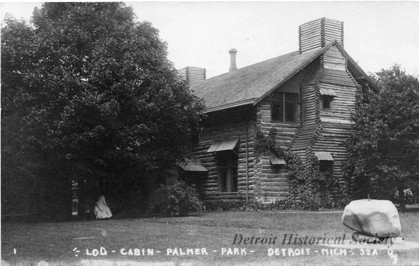 Postcard - Log - Cabin - Palmer Park - Detroit - Mich.