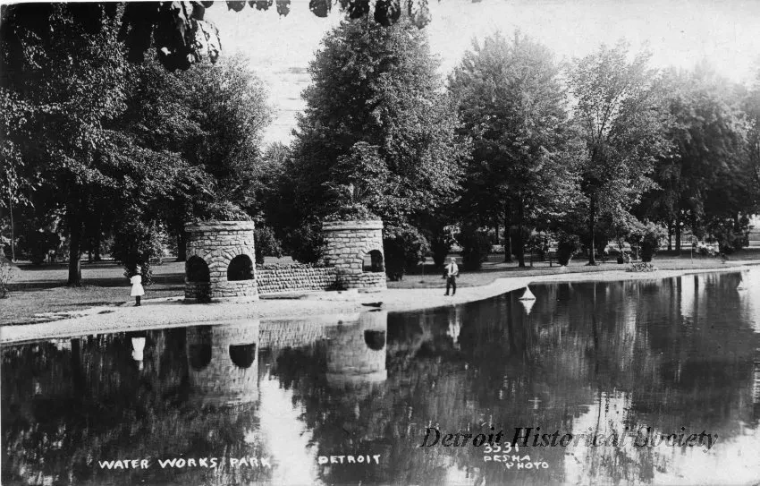 Postcard - Water Works Park, Detroit
