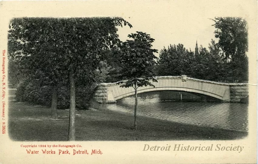 Postcard - Water Works Park, Detroit, Mich.