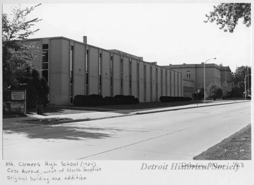 Print, Photographic - Mt. Clemens High School (1924), Cass Avenue, west of North Gratiot; original building and addition
