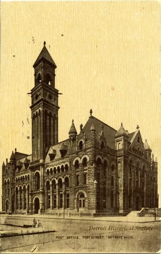 Postcard - Post Office. Fort Street. Detroit, Mich.