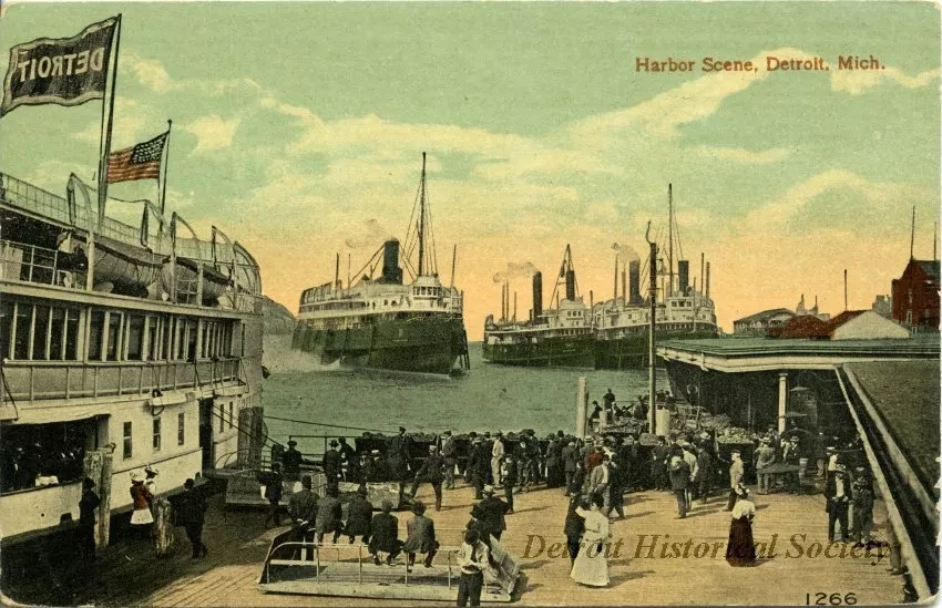 Postcard - Harbor Scene, Detroit, Mich.