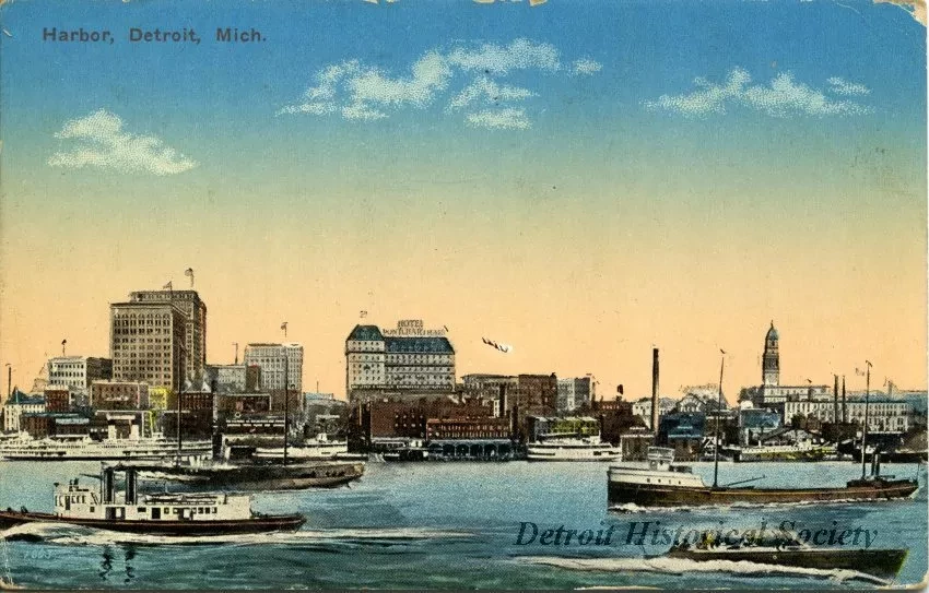 Postcard - Harbor, Detroit, Mich.