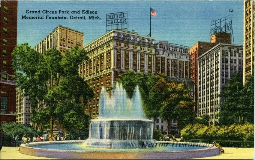 Postcard - Grand Circus Park and Edison Memorial Fountain, Detroit, Mich.