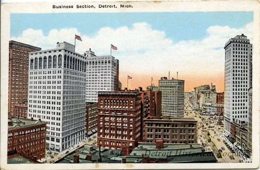 Postcard - Business Section, Detroit, Mich.