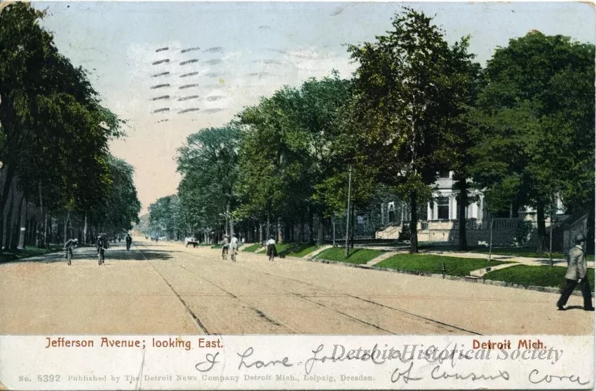 Postcard - Jefferson Avenue; looking East. Detroit, Mich.