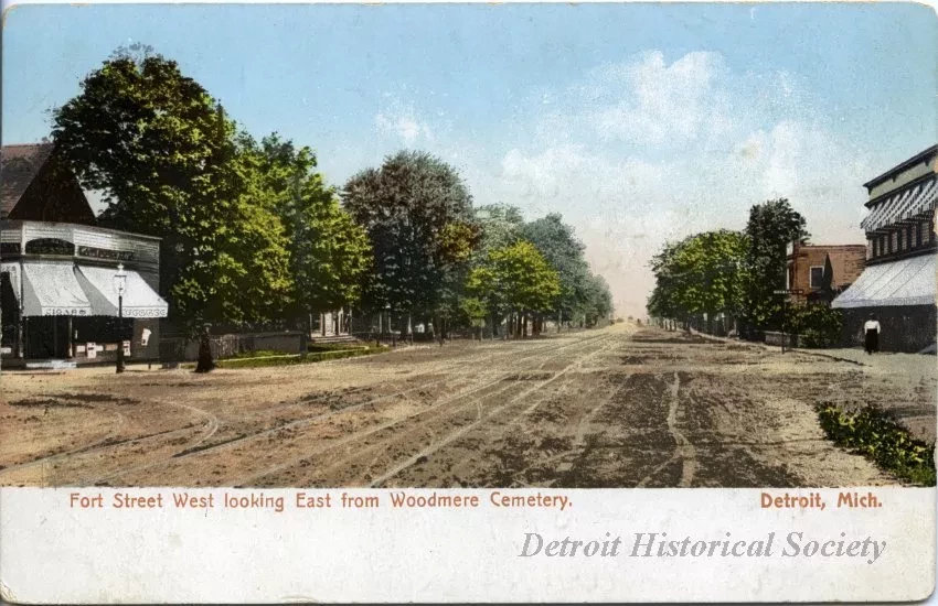 Postcard - Fort Street West looking East from Woodmere Cemetery. Detroit, Mich.