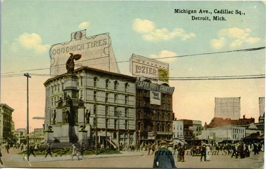 Postcard - Michigan Ave., Cadillac Sq., Detroit, Mich.