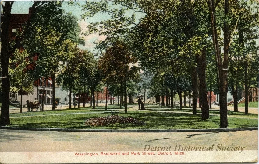 Postcard - Washington Boulevard and Park Street, Detroit, Mich.