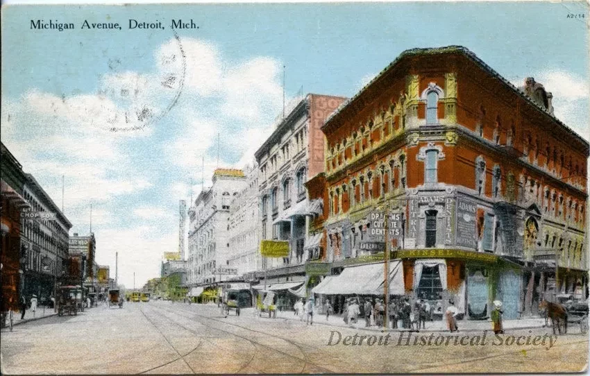 Postcard - Michigan Avenue, Detroit, Mich.