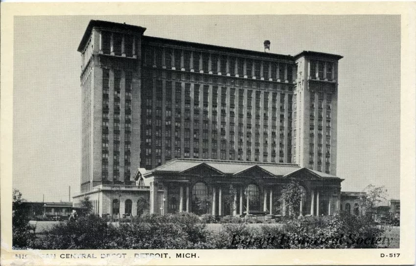 Postcard - Michigan Central Depot, Detroit, Mich.