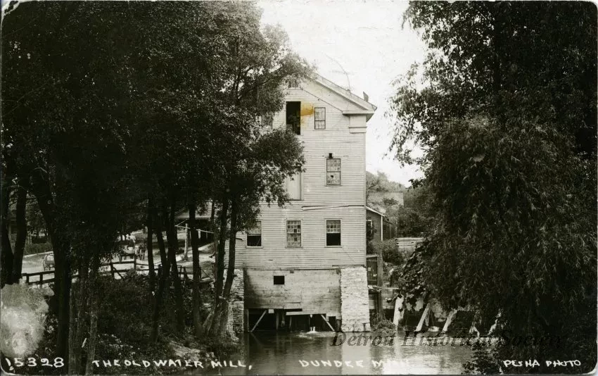 Postcard - The Old Water Mill, Dundee, Mich