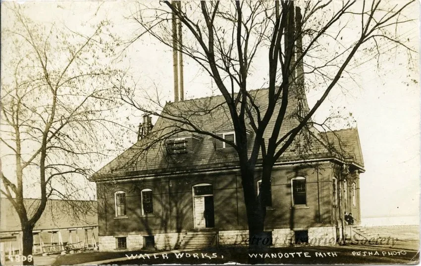 Postcard - Water Works, Wyandotte, Mich.