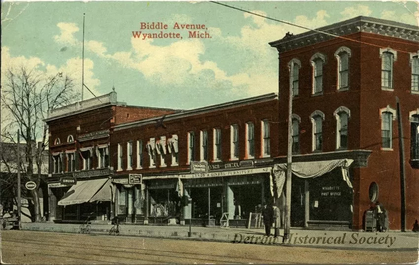 Postcard - Biddle Avenue, Wyandotte, Mich.