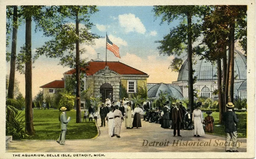 Postcard - The Aquarium, Belle Isle, Detroit, Mich.