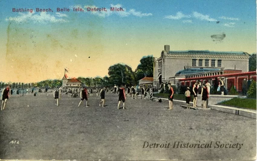 Postcard - Bathing Beach, Belle Isle, Detroit, Mich.