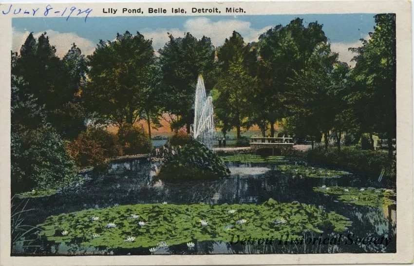 Postcard - Lily Pond, Belle Isle, Detroit, Mich.
