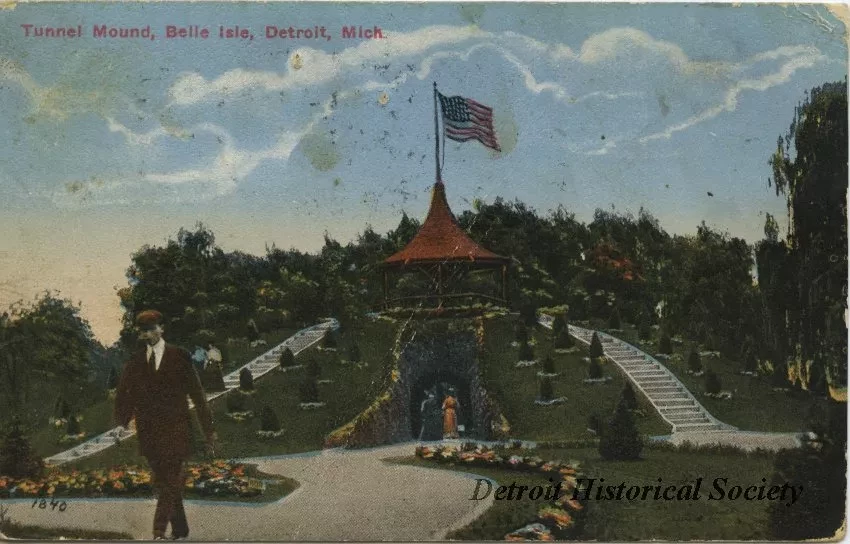Postcard - Tunnel Mound, Belle Isle, Detroit, Mich.