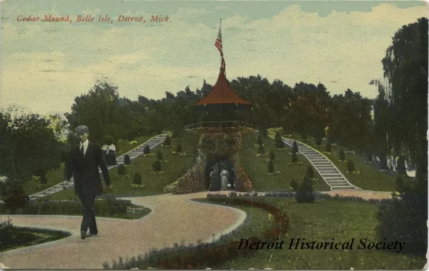 Postcard - Cedar Mound, Belle Isle, Detroit, Mich.