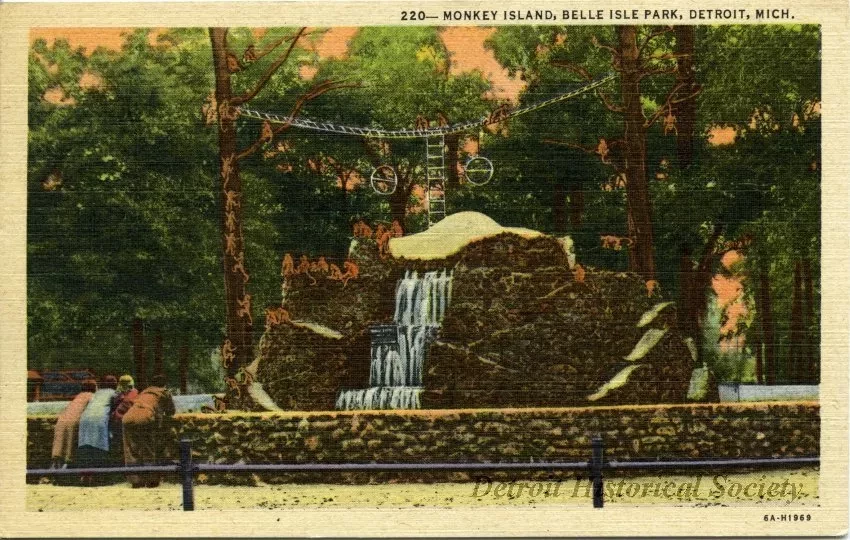 Postcard - Monkey Island, Belle Isle Park, Detroit, Mich.