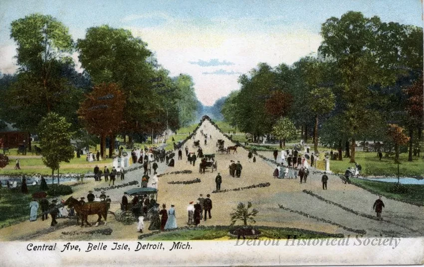Postcard - Central Ave, Belle Isle, Detroit, Mich.