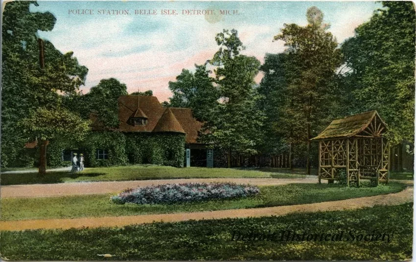 Postcard - Police Station, Belle Isle, Detroit, Mich.