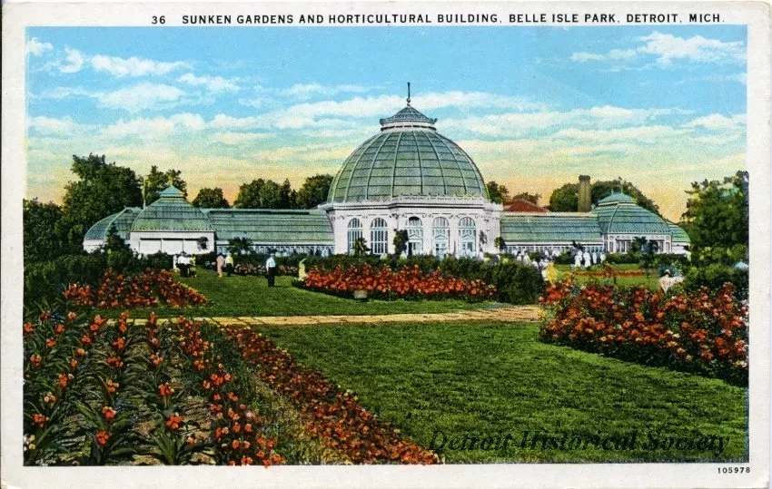 Postcard - Sunken Gardens and Horticultural Building, Belle Isle Park, Detroit, Mich.