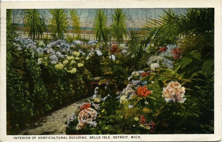 Postcard - Interior of Horticultural Building, Belle Isle, Detroit, Mich.