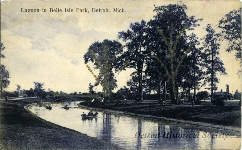 Postcard - Lagoon in Belle Isle Park, Detroit, Mich.