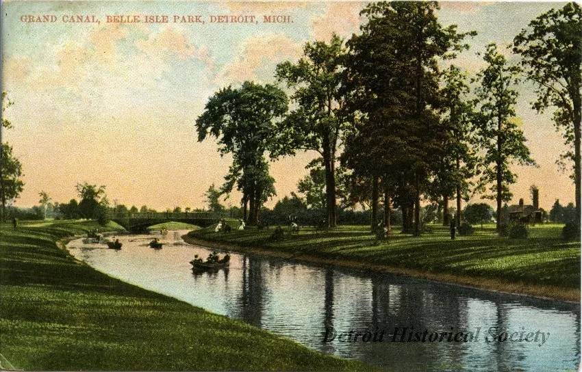 Postcard - Grand Canal, Belle Isle Park, Detroit, Mich.