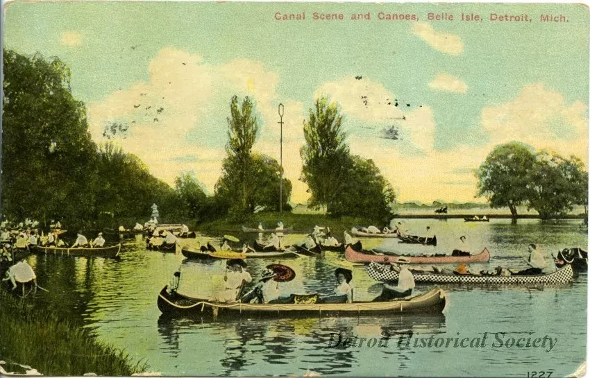 Postcard - Canal Scene and Canoes, Belle Isle, Detroit, Mich.