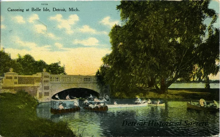 Postcard - Canoeing at Belle Isle, Detroit, Mich.