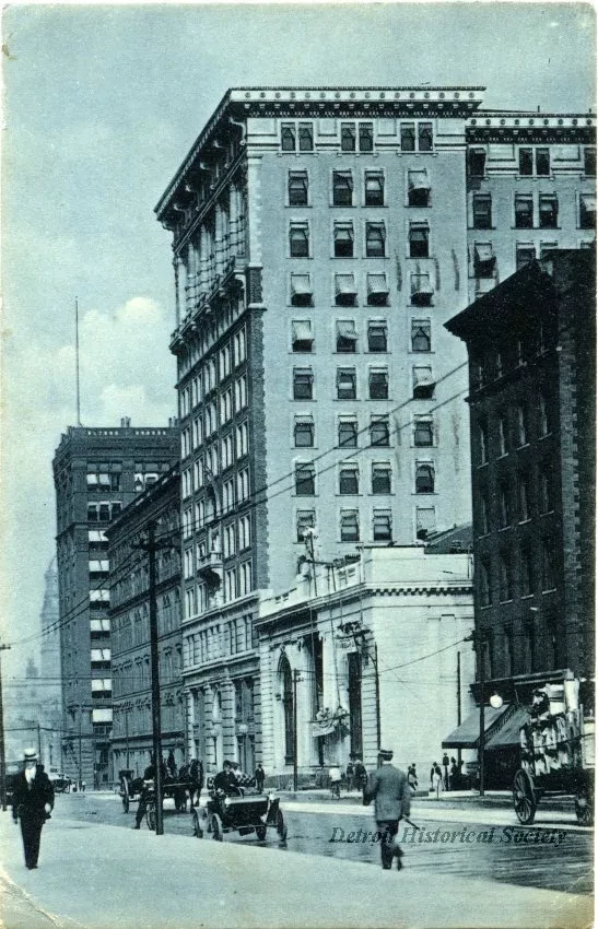 Postcard - Detroit, Mich., Penobscot and State Savings Bldgs.