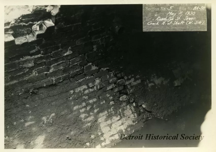 Image, Digital - Randolph St. Sewer - Crack N. of Shaft (W. Side)