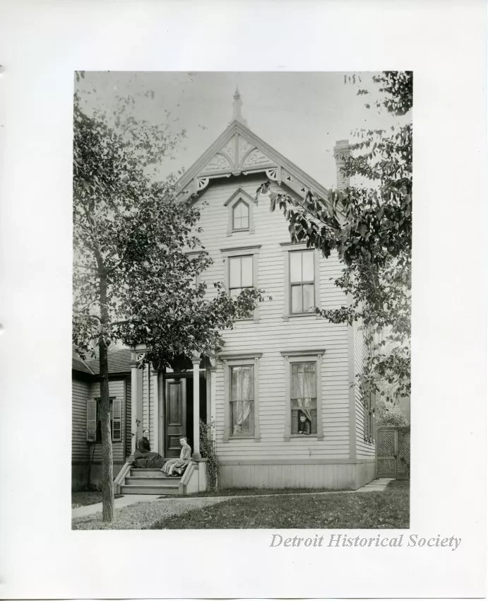 Print, Photographic - 70 E. Alexandrine, the neighbors of Henry and Clara Ford