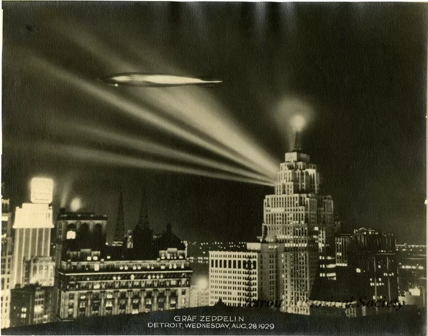 Print, Photographic - Graf Zeppelin, Detroit, Wednesday, Aug. 28, 1929