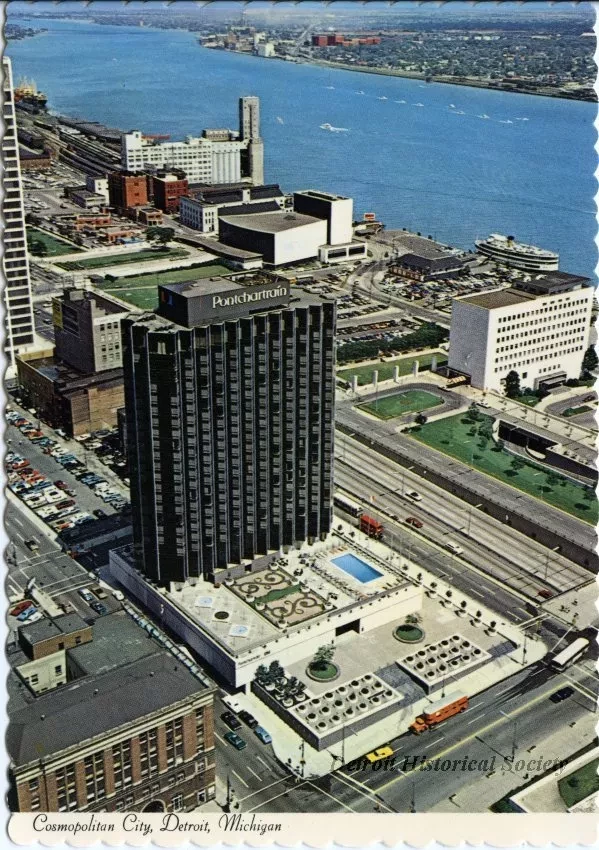 Postcard - Cosmopolitan City, Detroit, Michigan