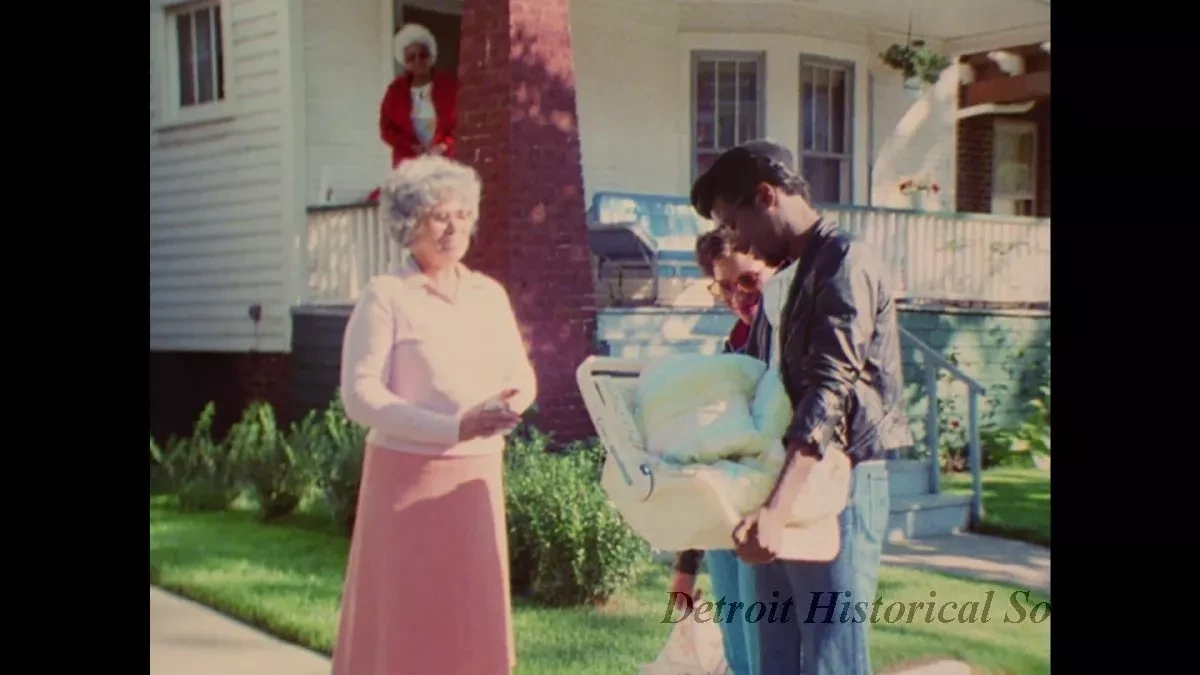 Film, Motion Picture - Powe: Virginia Park, Townhouses
Community Park
"Neighborhood" Rolls 1-3
1- Original & Workprint